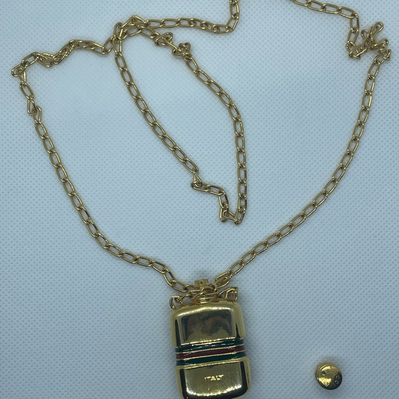 VINTAGE GUCCI GG ENAMEL FLASK PERFUME BOTTLE CHAIN NECKLACE - Picture 8 of 10